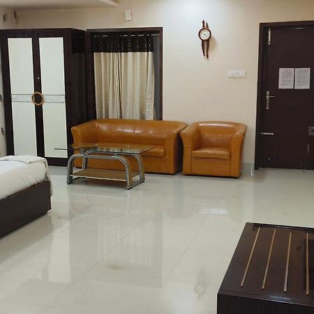 Ananya'S Nana Nani Homes Phase 3 코임바토르 외부 사진